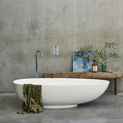 Clearwater Teardrop Grande Freestanding Bath